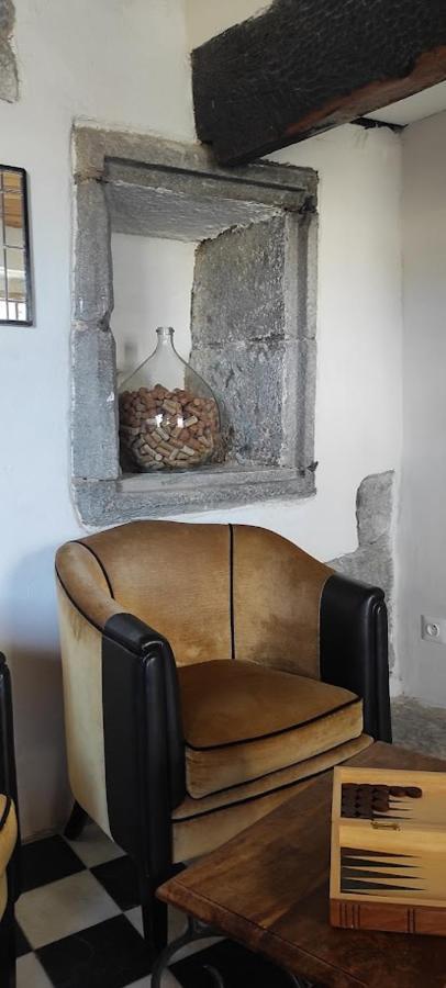 Maison Pierre Et Voute Au Coeur Du Village بالازوك المظهر الخارجي الصورة